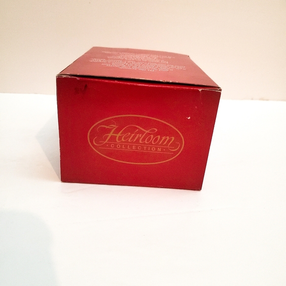 Carlton Cards Simpsons Holiday Smooches Christmas Ornament Homer Marge Mistletoe - Picture 2 of 7